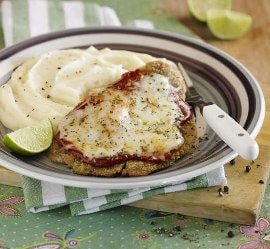 Milanesa a la napolitana con puré Milanesa a la napolitana con puré