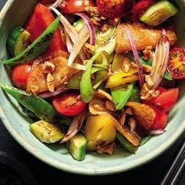 Salteado de verduras y carne Salteado de verduras y carne