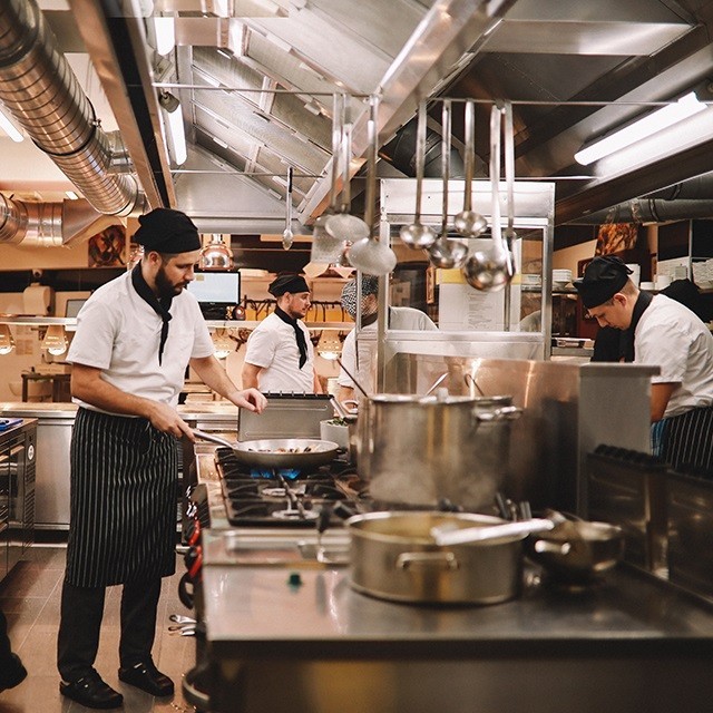 ¿Cómo optimizar el presupuesto de un restaurante?