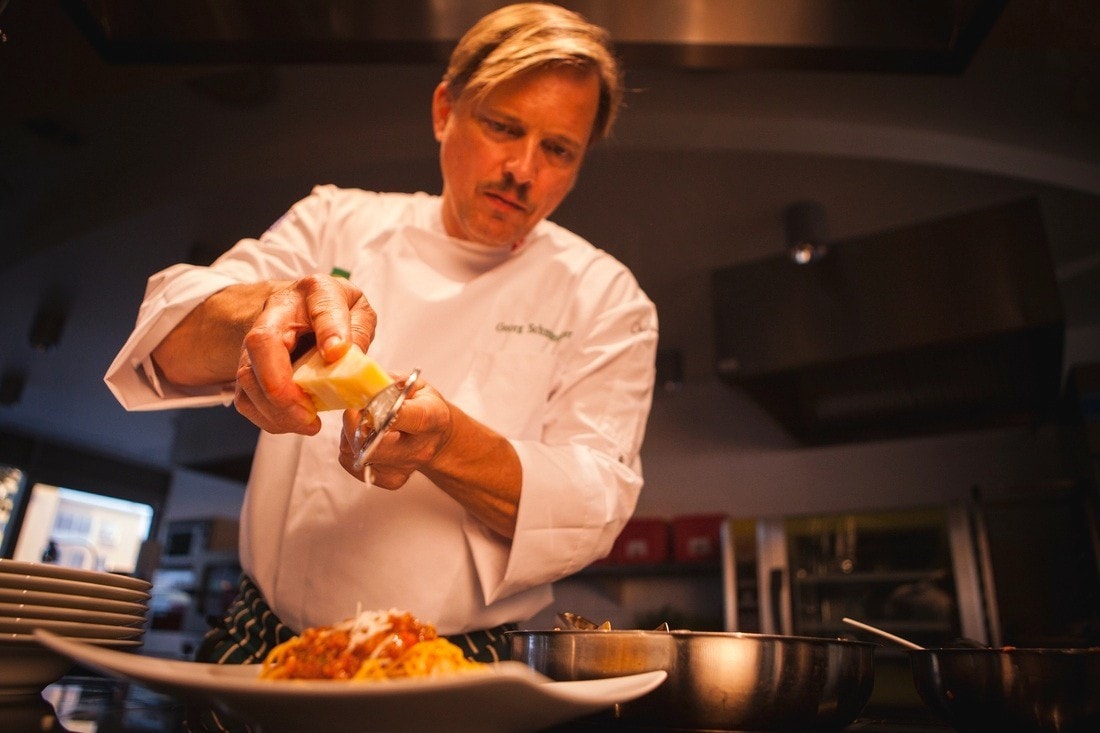 Estandarización de recetas: la clave para controlar costos en tu restaurante 