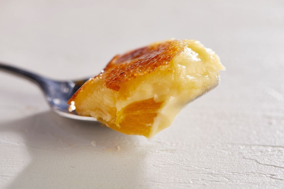 Spoon with carte dor