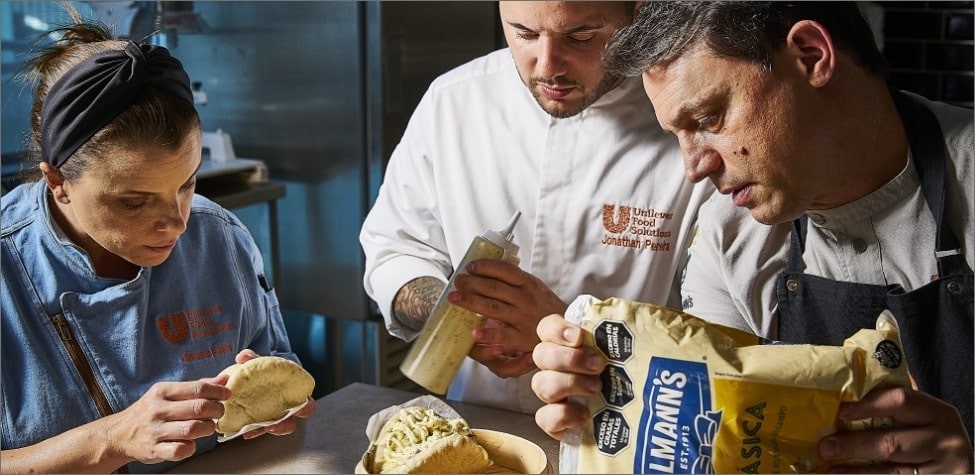 Organización eficiente: qué tareas delegar y cuáles controlar en tu restaurante 