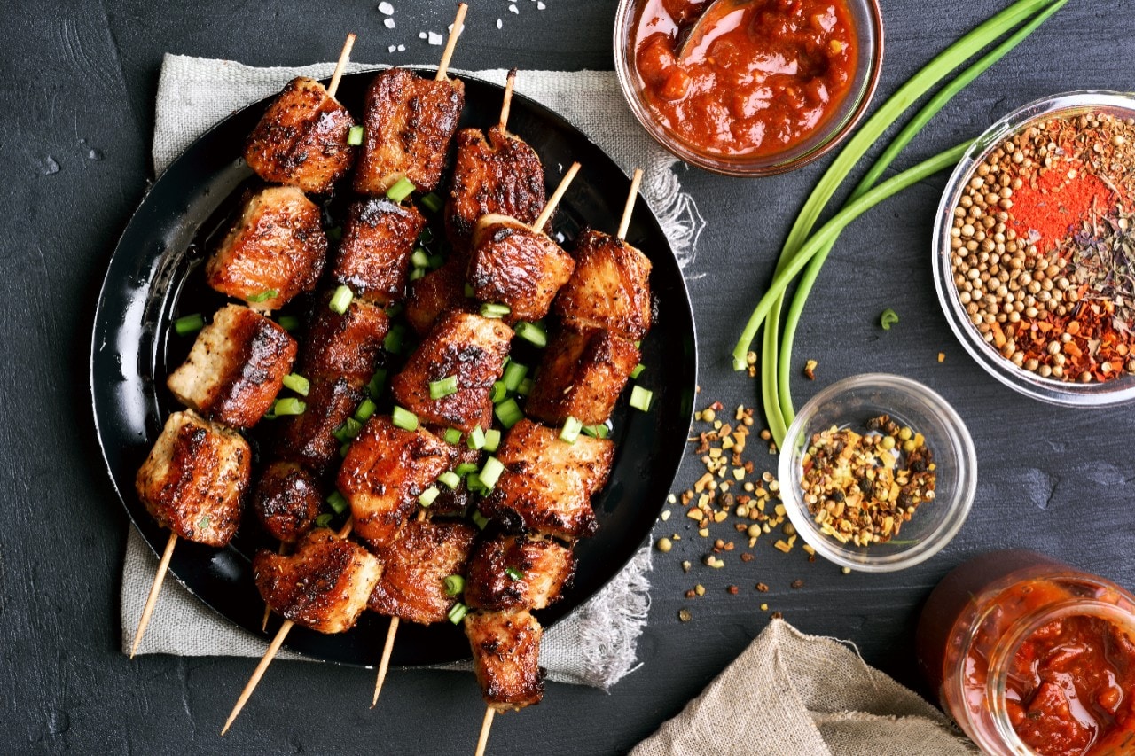 Aderezos para comidas, aderezos, hellmann’s, barbacoa, salsa bbq, pinchos, brochettes